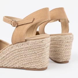 Shelvt Beige -sandaalit espadrilles kiilalla 2