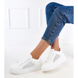 Lavalla valkoiset lenkkarit valkoinen 2