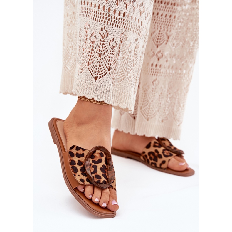 Naisten litteät flip flops koristeellisella leopardi -solkilla ruskea 2