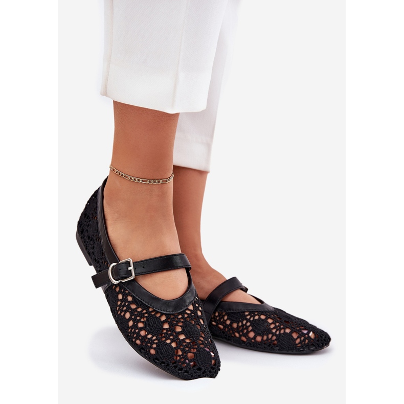 AVOLLISET BALLERINAS mustalla vyöllä 1