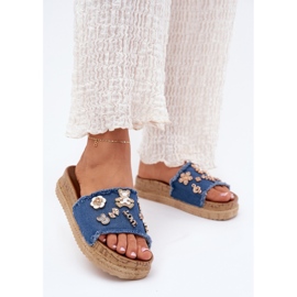 Naisten flip flops, jossa on kultaiset nastat laiturin laivastonsinisellä sininen 2