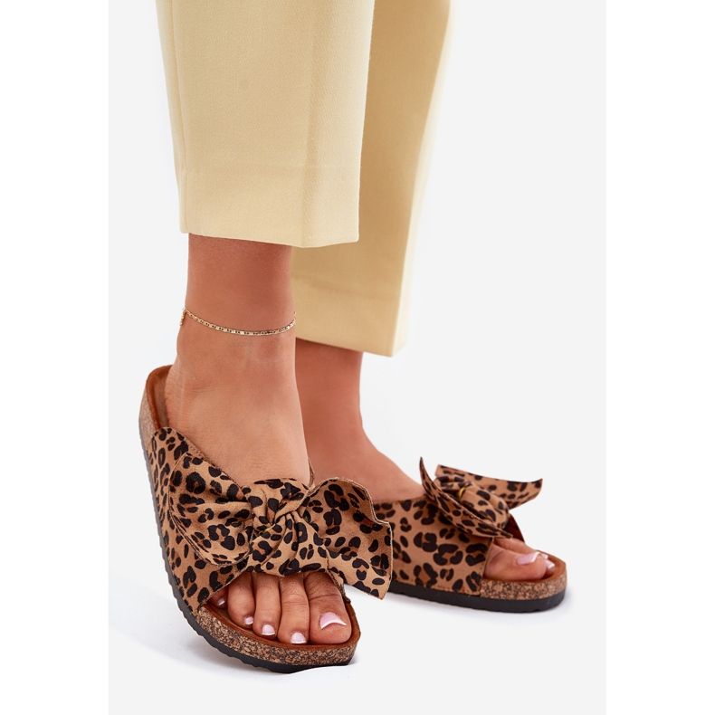 Naisten flip flops korkin pohjalla keulakulholla ruskea 1