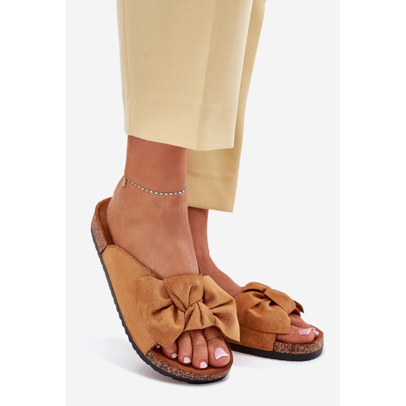 Naisten tossut korkkipohjassa kamelin keulalla ruskea 1