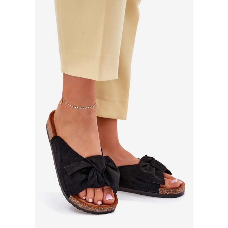 Naisten tossut korkkipohjassa mustalla jousella 1