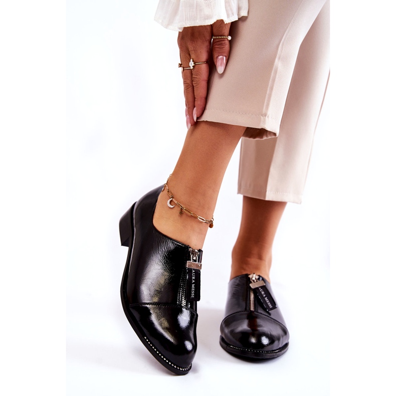 Naisten kengät Laura Messi lakattu 2532 mustaa 1