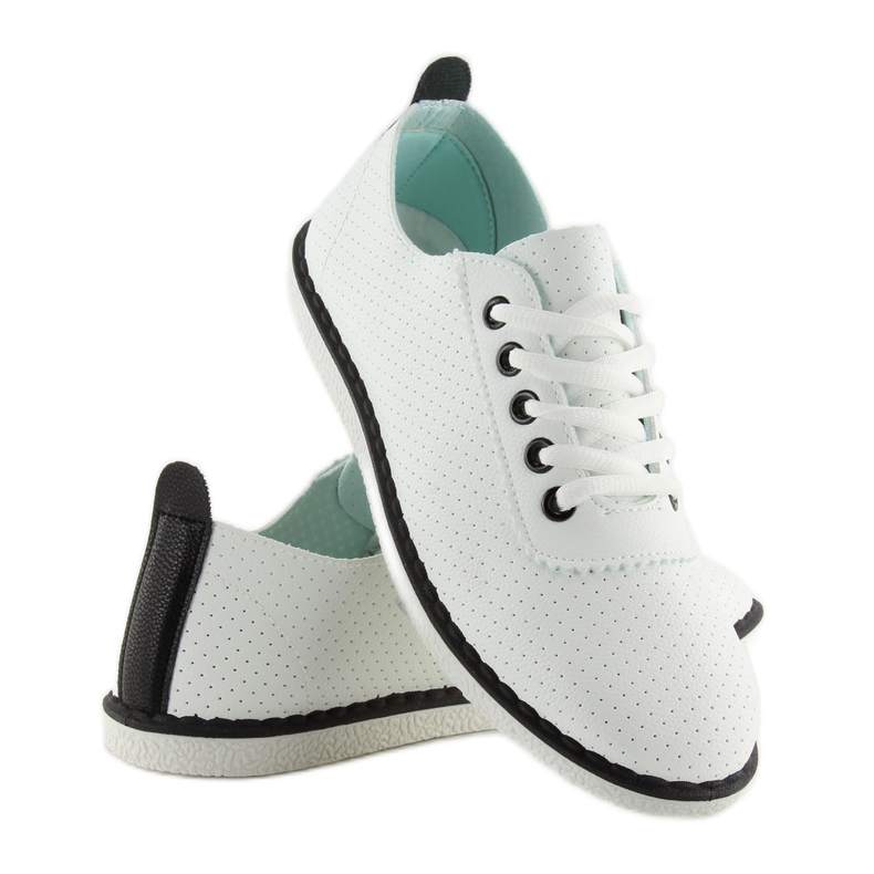 Valkoiset naisten tennarit L-6 Musta valkoinen 1