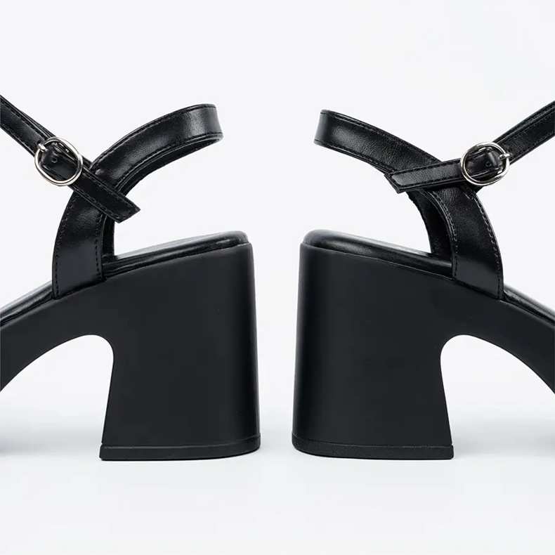 Seastar Postin mustat sandaalit 1