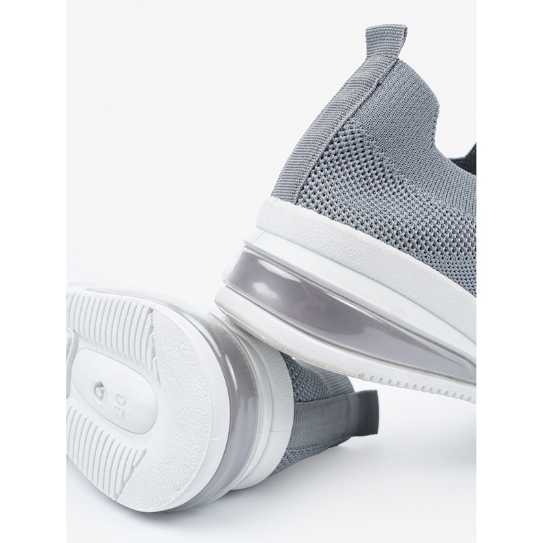 Harmaan muotoiset urheilukengät 2