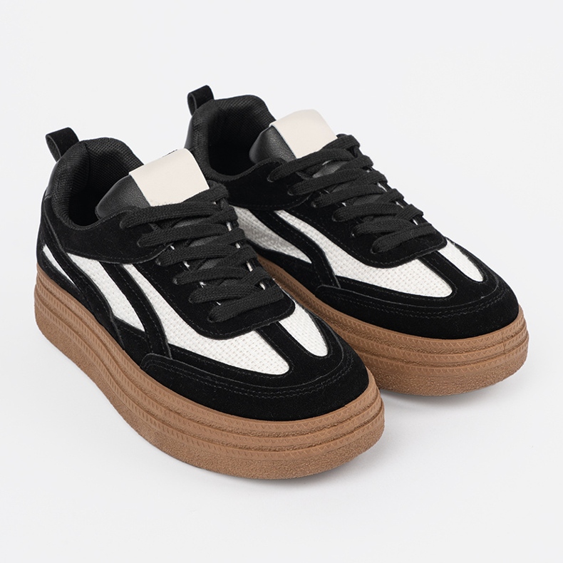 Mustat naisten lenkkarit, joissa on valkoiset insertit. 2