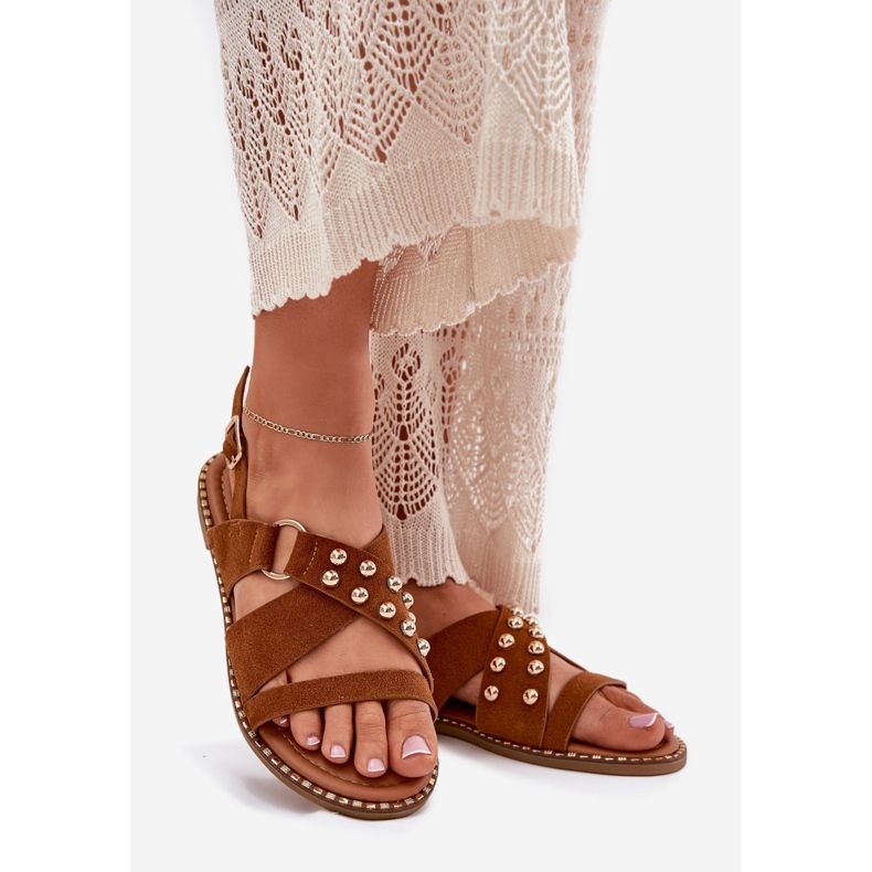 Litteät naisten sandaalit kamelin kultaisilla nastoilla ruskea 1