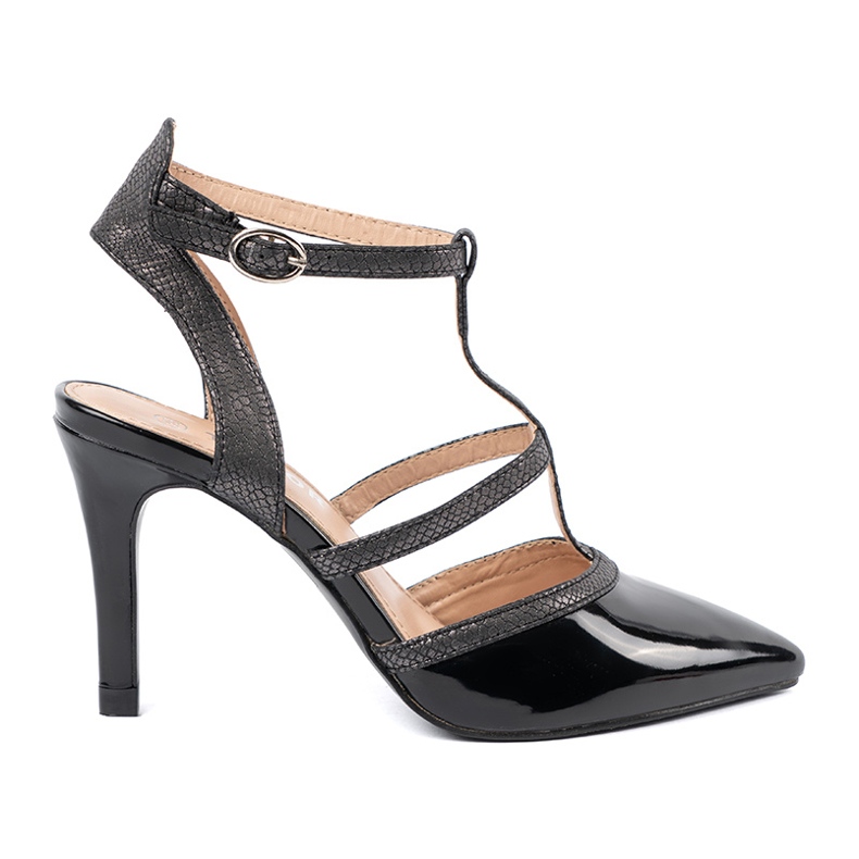 Mustat pumput korkopäällä 2