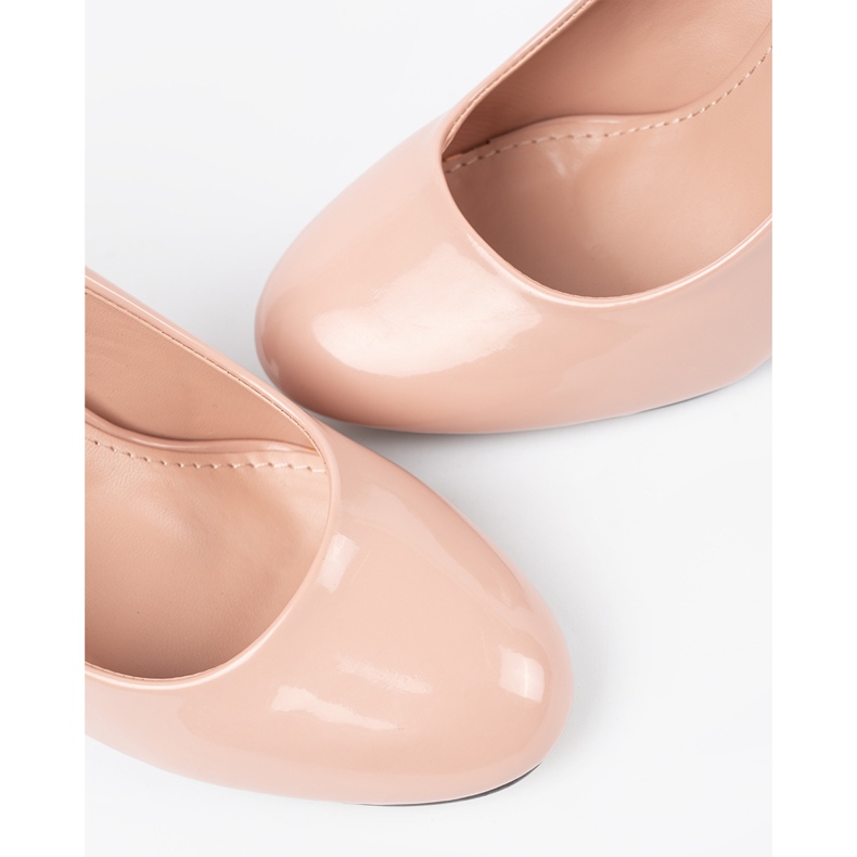 Seastar Kevyt beige lakattu pumput postitse 1