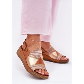 Naisten nahkaiset sandaalit kiilalla Maciejka Braid L7067-29 Brown ruskea 3
