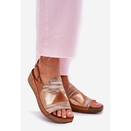 Naisten nahkaiset sandaalit kiilalla Maciejka Braid L7067-29 Brown ruskea 1