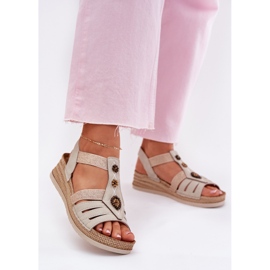 Naisten kiilan sandaalit inblu RV000015 -koristeilla beige 3