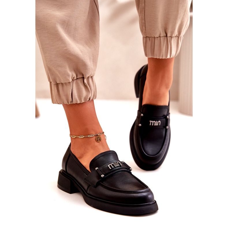 Naisten luonnon nahkaleivän mustat Vinceza 91114 koristeella 2