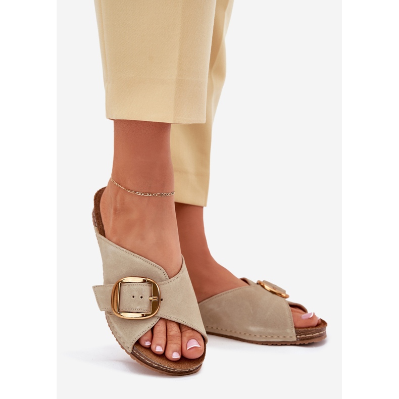 Nahkainen flops, jossa on kultainen puristus Maciejka 07000-22 pistaasipähkinä vihreä 1