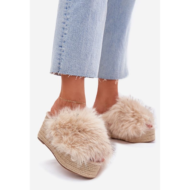 Naisten kiilat kiilalla turkista ja punoksella beige 1