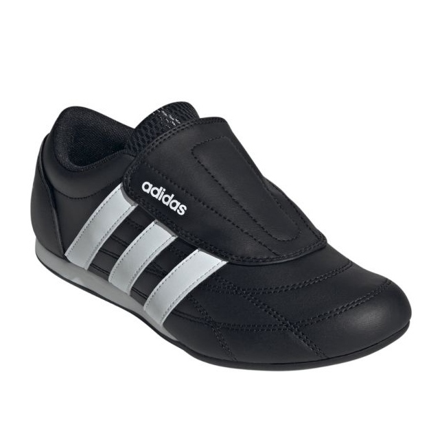 Adidas Tekwen -kengät JS3871: ssä musta 1