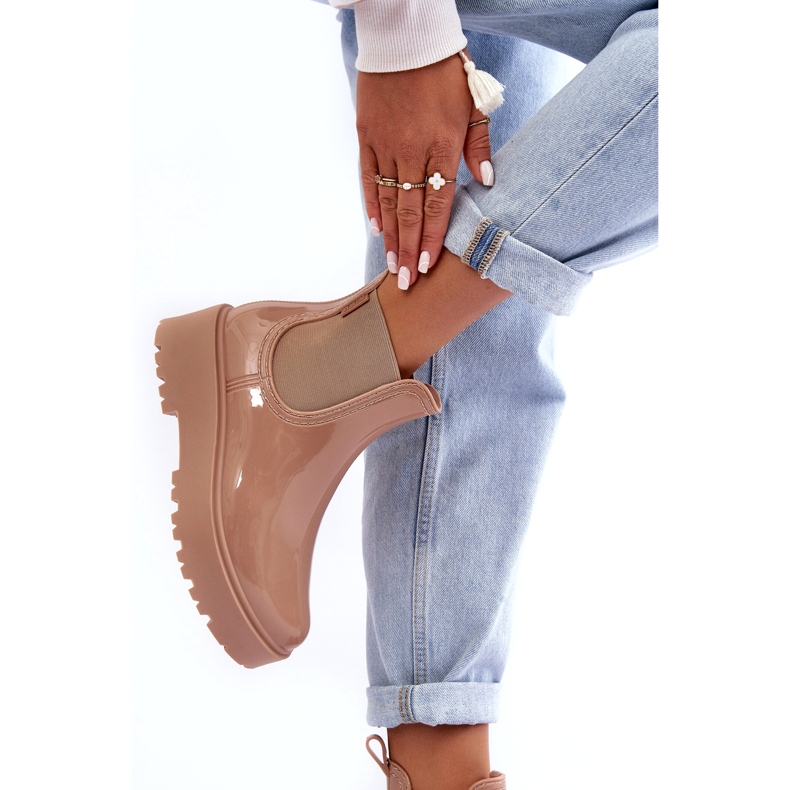 Naisten lakatut kaivot Big Star MM274396 Beige -alustalla 3