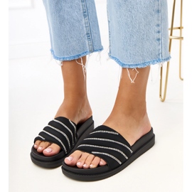 Mustat flip flops Cardon -zirkonilla 1