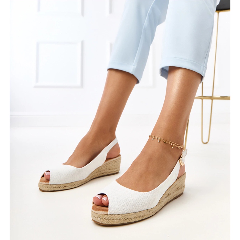 Valkoiset espadriilisandaalit Nevarek -kiilassa valkoinen 1