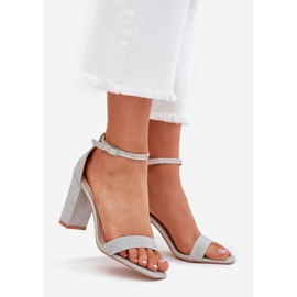 Boto Kiiltävät naisten sandaalit Kavinina hopeapylväässä 1