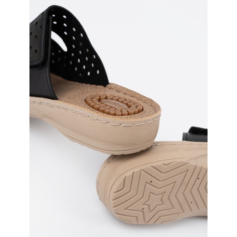 Shelvt Terveysläpät hierontatoiminnolla musta 1