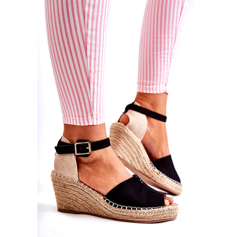 Mukavat naisten sandaalit Wedge Black Dellialla musta 2