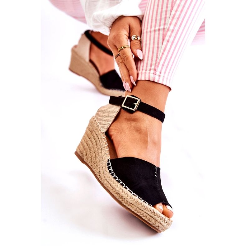 Mukavat naisten sandaalit Wedge Black Dellialla musta 3