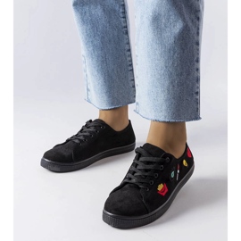 Musta Kailey -lenkkarit 1