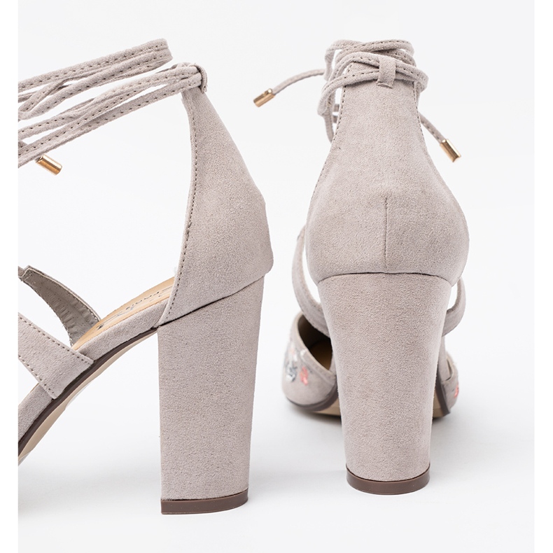 Shelvt Sidotut pumput kukkakuviolla harmaa 1