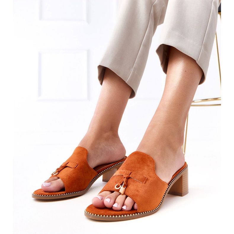 Ruskea läppä -koivukoristeet 1