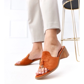 Ruskea läppä -koivukoristeet 2