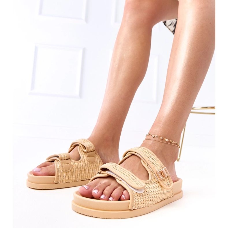 Ruskeat virkkausläpät säädettävillä Kliris -raidoilla 1