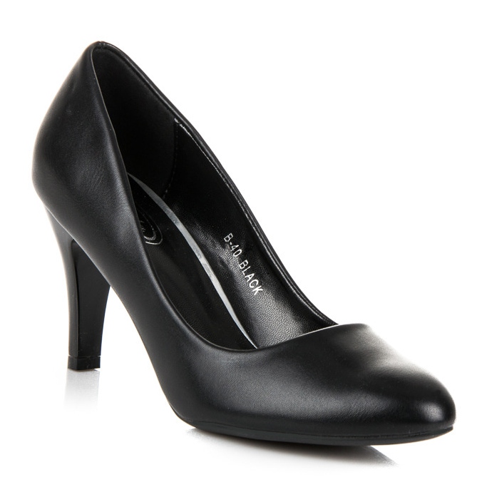 Mustat korkokengät 1