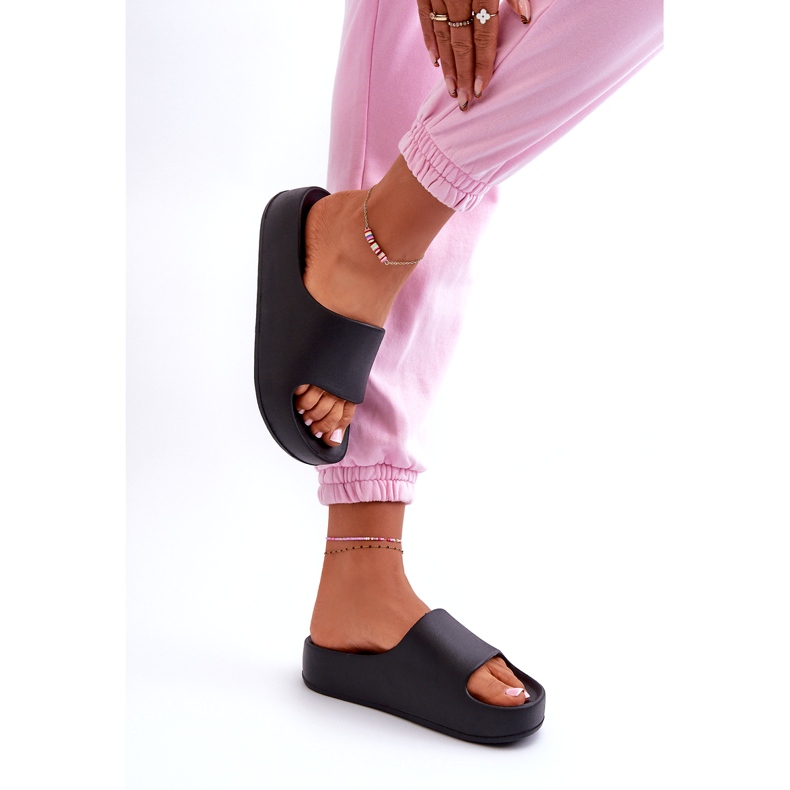 Naisten flip flops lavalla musta vaahto 3