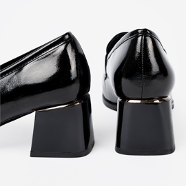 Goodin Lakatut kengät hopeakoristeella musta 1