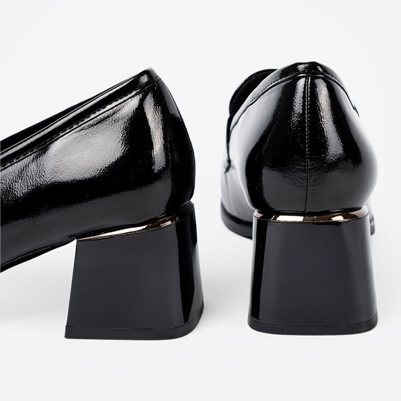 Goodin Lakatut kengät hopeakoristeella musta 1