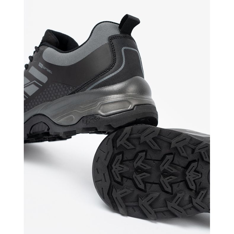 Miesten urheilukengät harmaalla DK: n sävyillä 2