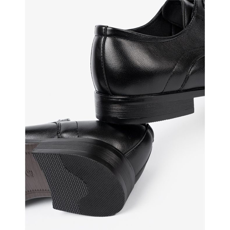 Shelvt Tyylikkät miesten kengät klassisessa mustassa ja kiiltossa 1