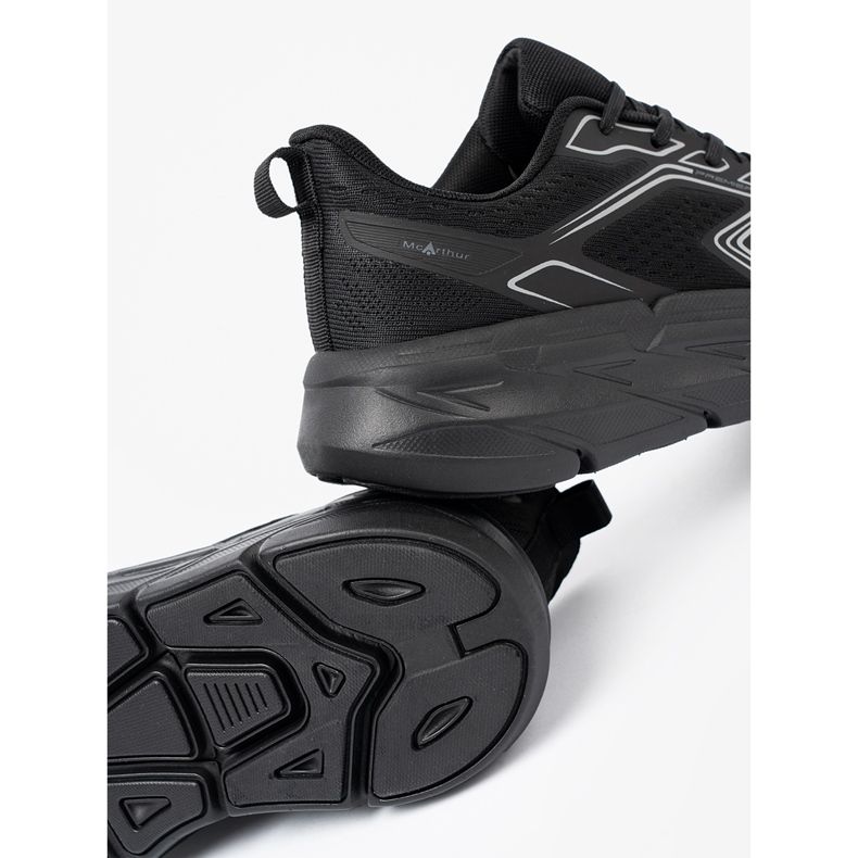 Shelvt Vaaleat mustat urheilukengät paksulla McArthur -pohjalla 2