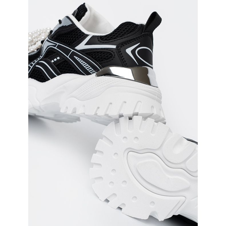 Shelvt Mustat lenkkarit valkoisella jousella ja helmillä 1