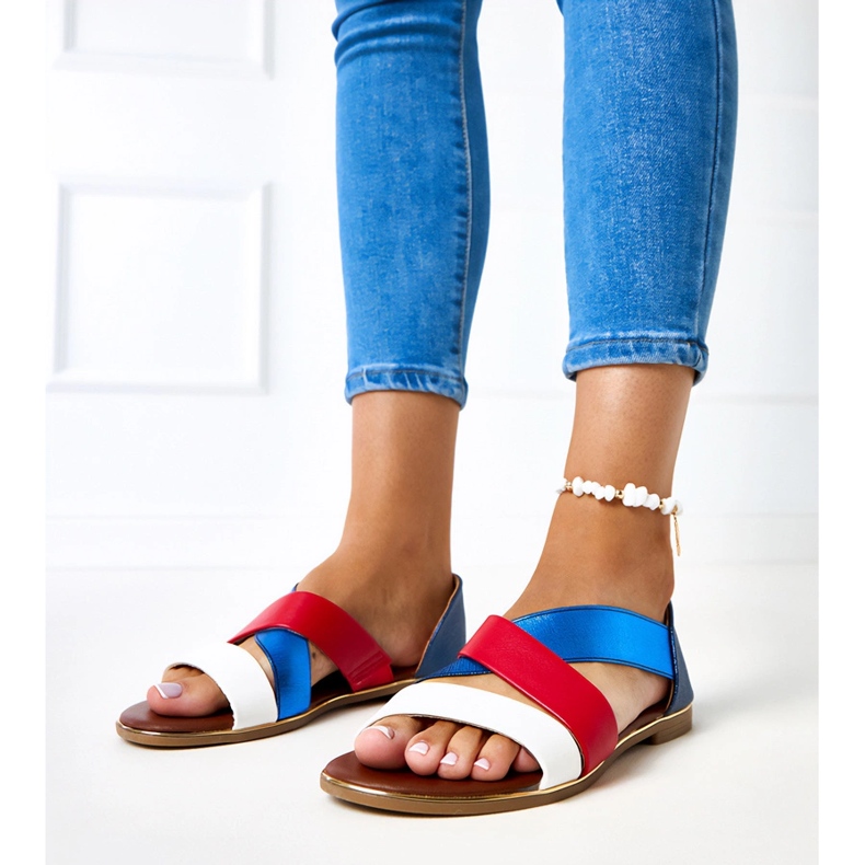 Evento Massawan värikkäät sandaalit suljetulla kantapäällä valkoinen 1