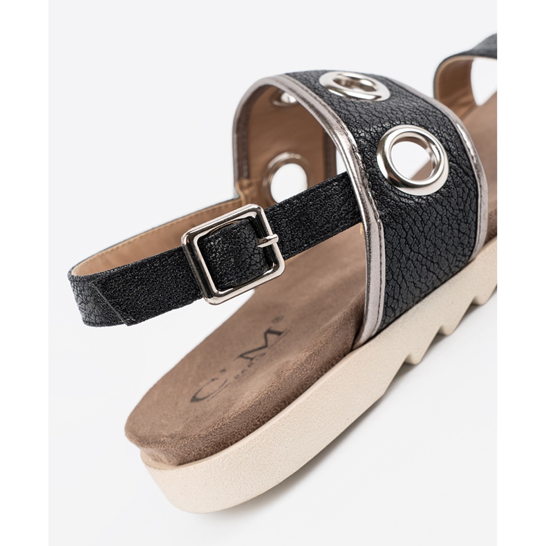 Shelvt Mustat sandaalit koristeellisilla metallipyörillä 2