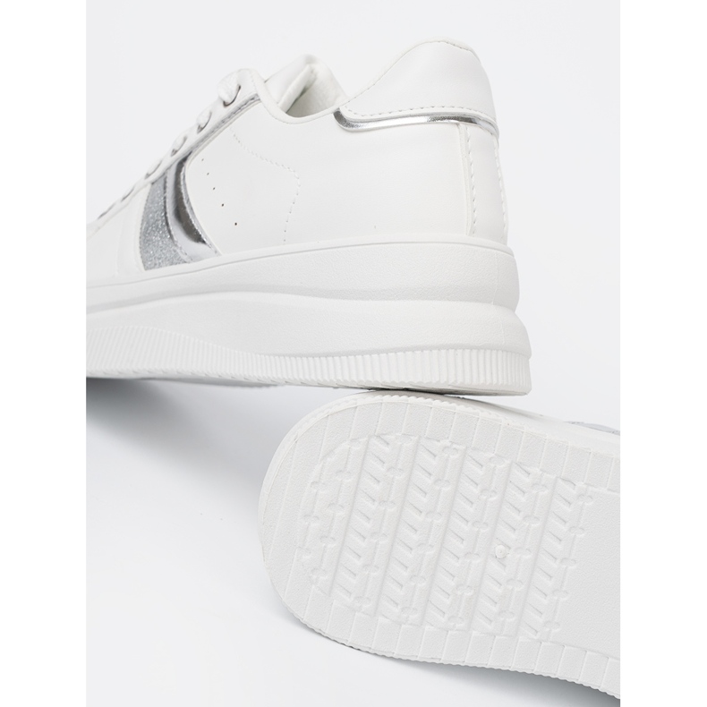 Shelvt Valkoiset lenkkarit, joilla on metallinen hopeaa aksentti valkoinen 2