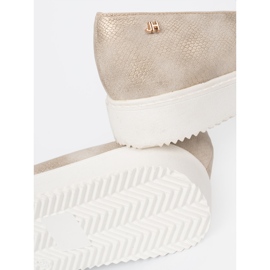 Shelvt Kultaiset mokkasiinit korujen yksityiskohdat edessä kultainen 1