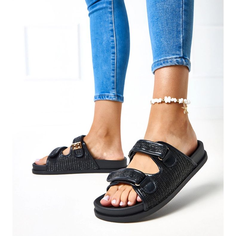 Musta virkkausläpät säädettävillä Kliris -raidoilla 2