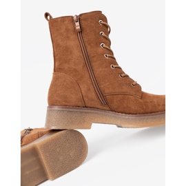 Shelvt Mukavat Carmel -työntekijät tasaisella pohjalla 1