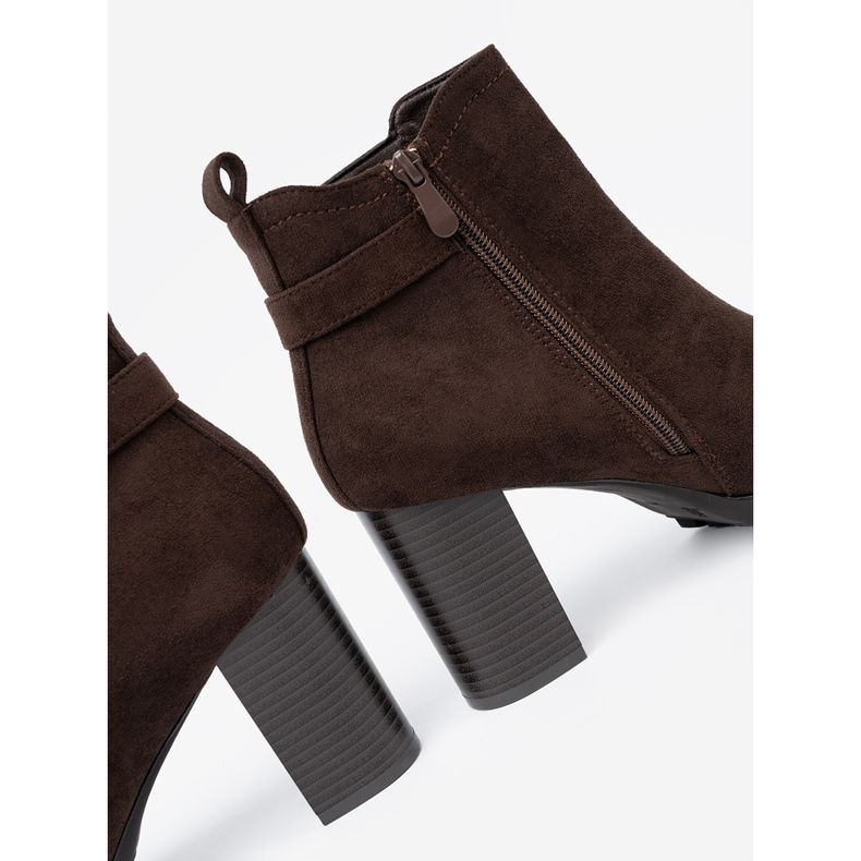 Shelvt Tummanruskeat saappaat postissa koristeellisella puristimella 1